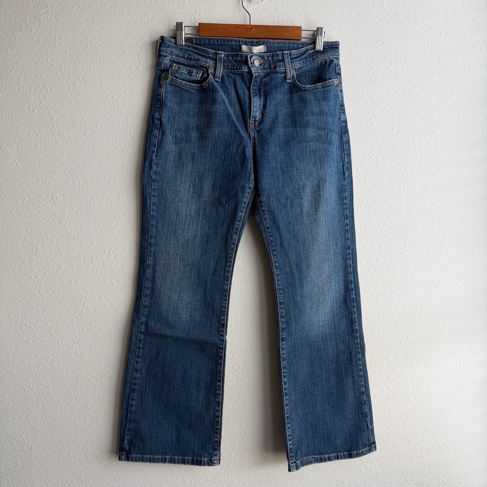 Levi’s 515 Bootcut Size 10M Mid-Rise Blue Denim Jeans Classic Medium Wash D
